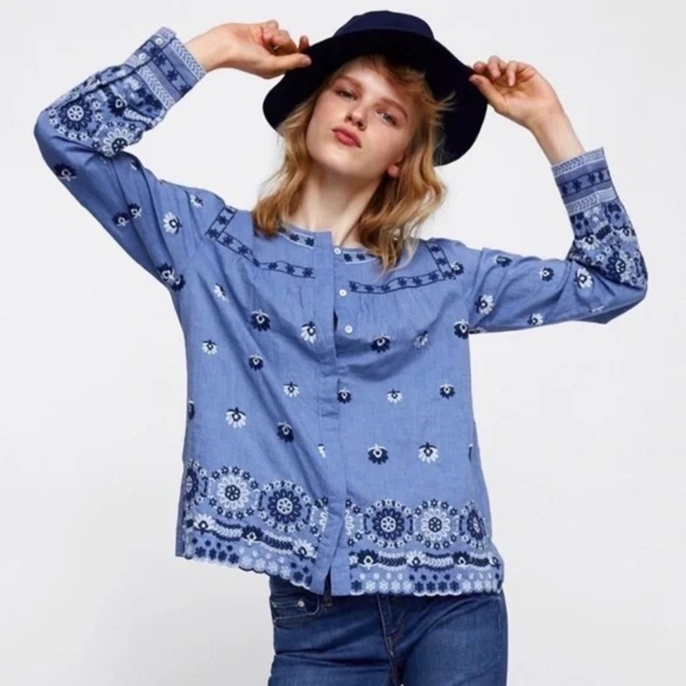 Walter Baker | NWT Floral Embroidery Button Front Popover Chambray Boho Blouse